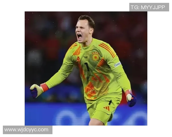 足球巨星温柔瞬间展现球场外的真挚情感与温暖心灵